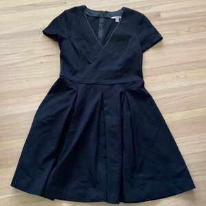 Banana Republic Black LBD Dress V-Neck Size 12